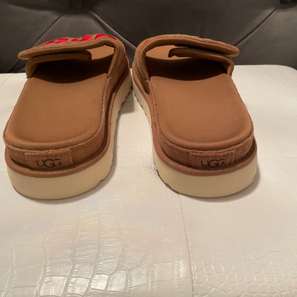 UGG Laton Slide - Picture 2 of 5